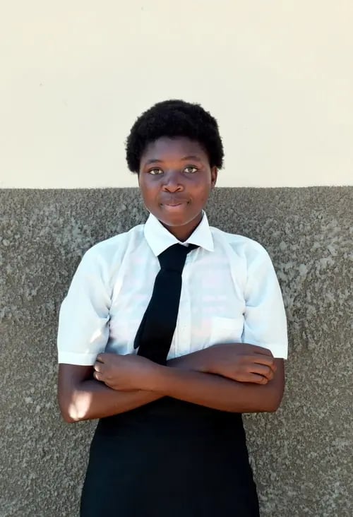 Catarina, 18 ans, vit très mal les effets du changement climatique au Mozambique.