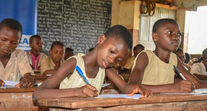 Au Benin, Plan International travail pour développer un environnement éducatif inclusif et non discriminatoire. 