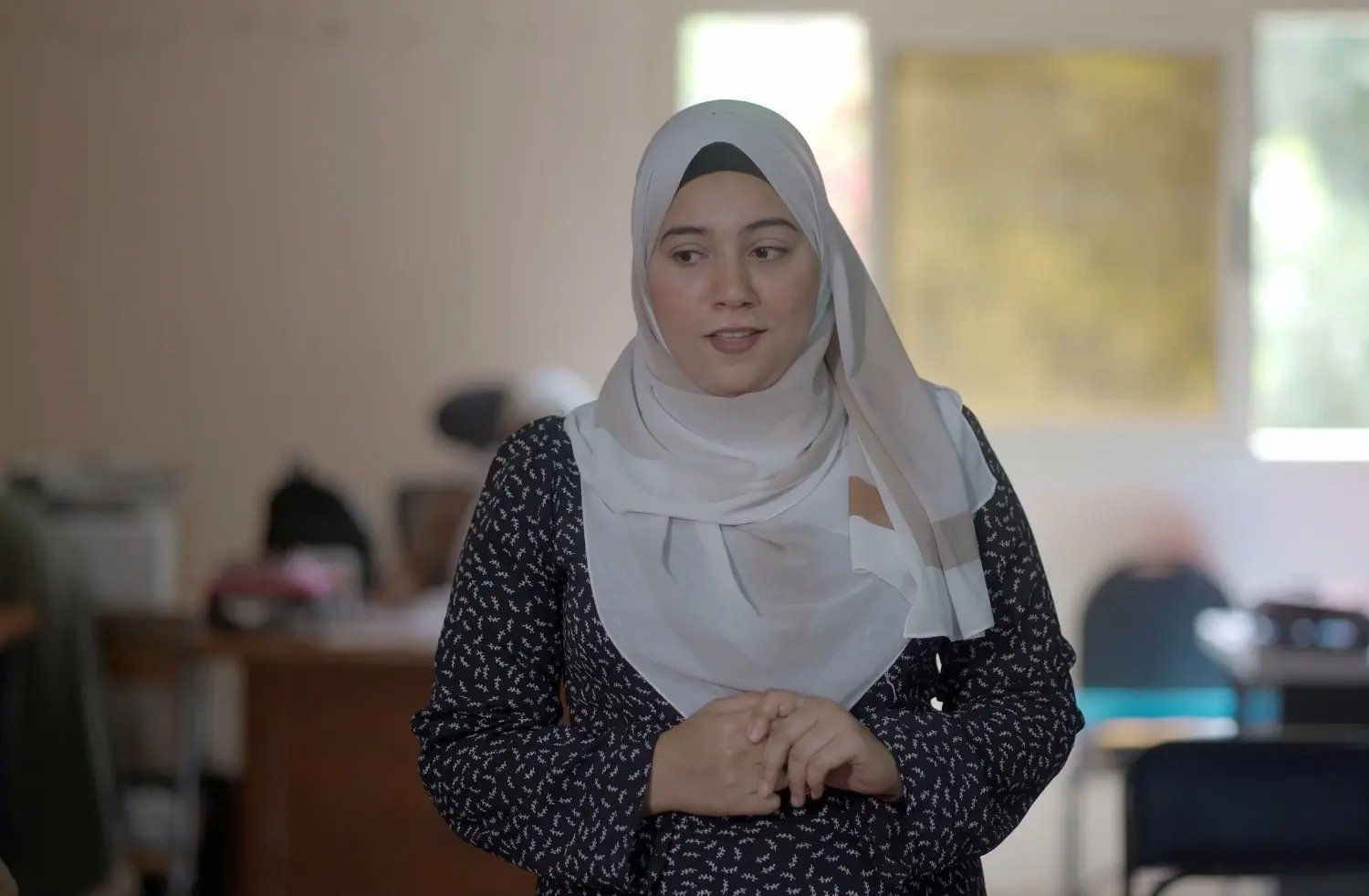 Maysa, 23 jaar, vertelt hoe meisjes lastiggevallen worden op straat in Egypte en dat ze het gevoel heeft dat de daders er altijd mee wegkomen.