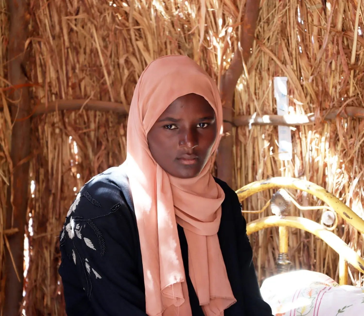Weam, 16 ans, et sa famille ont été obligées de se déplacer au Soudan dans des conditions difficiles.
